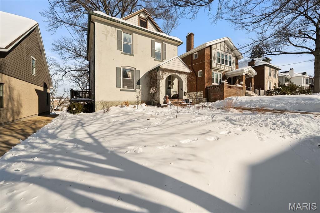 7479 Hiawatha Avenue, Richmond Heights, MO 63117