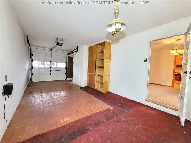 2514 Kay Lane, Charleston, WV 25302