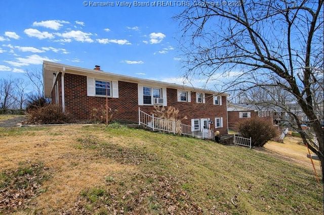 2514 Kay Lane, Charleston, WV 25302