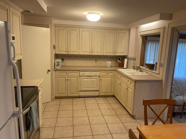 1154 High Street, Westwood, MA 02090