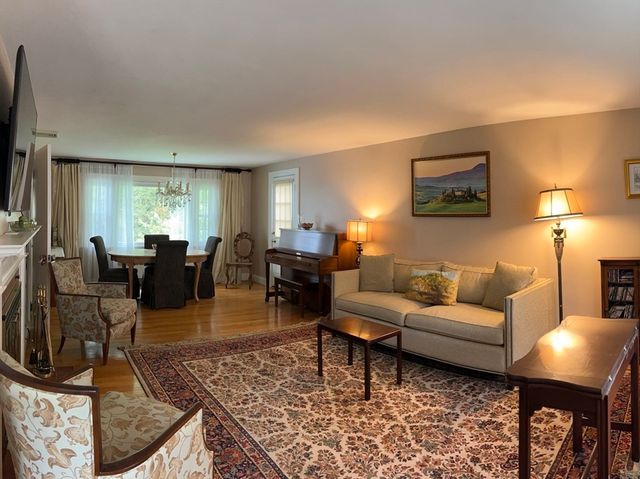 1154 High Street, Westwood, MA 02090