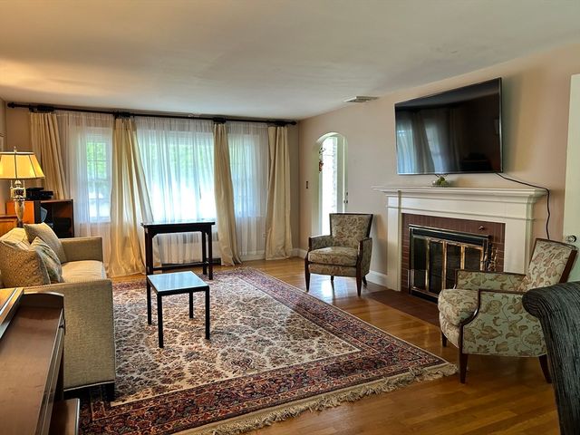 1154 High Street, Westwood, MA 02090