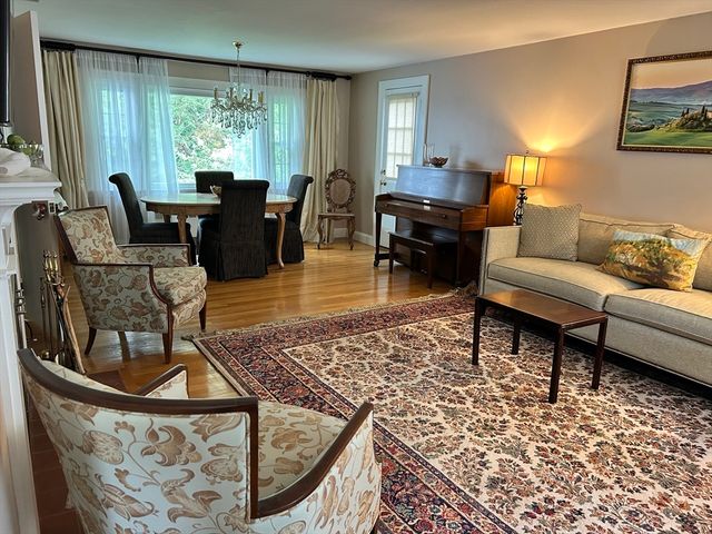 1154 High Street, Westwood, MA 02090