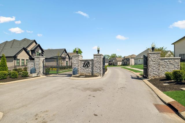 1008 Quillen Way, Lebanon, TN 37087