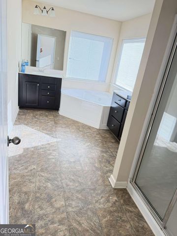 1998 Thorngate Lane, Snellville, GA 30078