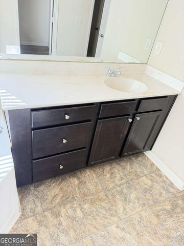 1998 Thorngate Lane, Snellville, GA 30078