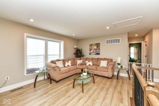 12634 Coastal Place, Fishers, IN 46037