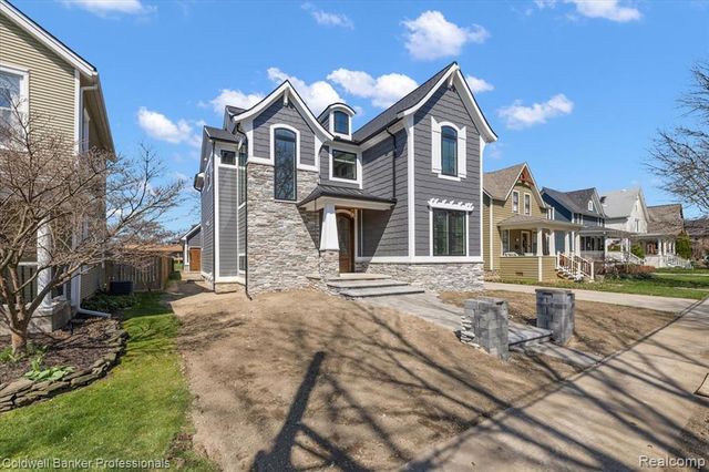 834 Church Street, Plymouth, MI 48170