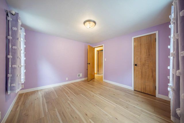 408 W LINCOLN AVENUE, Little Chute, WI 54140
