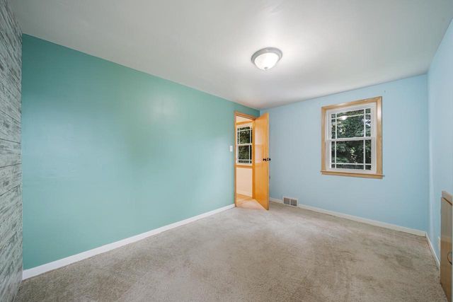 408 W LINCOLN AVENUE, Little Chute, WI 54140