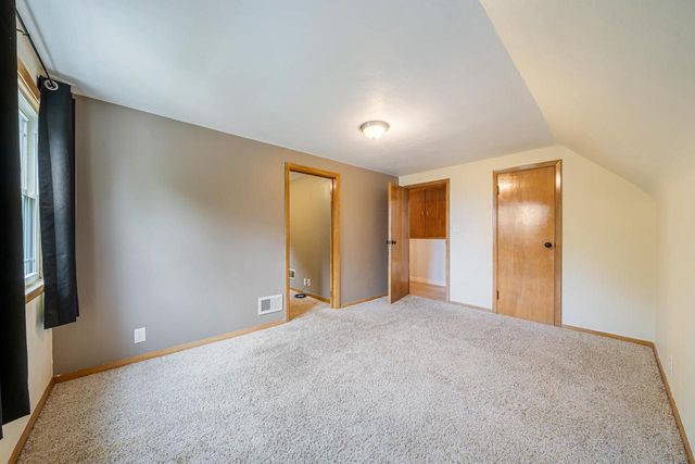 408 W LINCOLN AVENUE, Little Chute, WI 54140