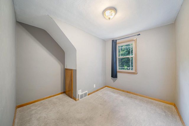 408 W LINCOLN AVENUE, Little Chute, WI 54140