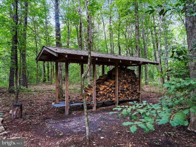 167 LONG SWAMP RD, New Egypt, NJ 08533