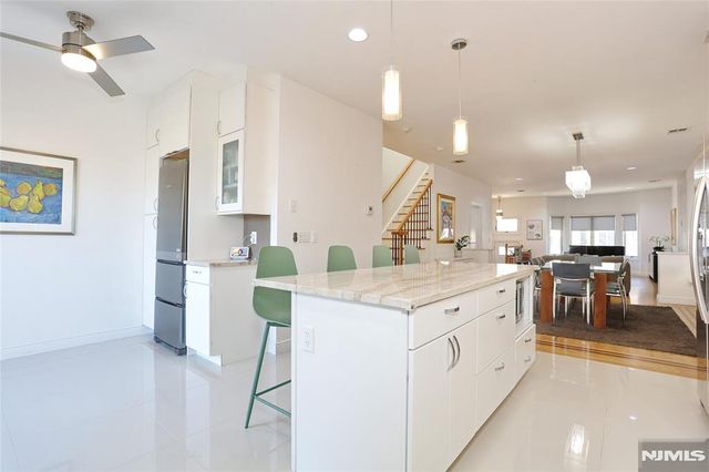 423 Lafayette Avenue, Cliffside Park, NJ 07010
