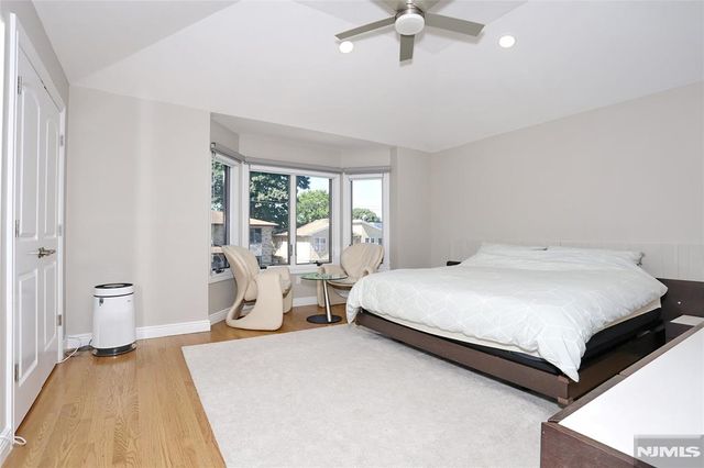 423 Lafayette Avenue, Cliffside Park, NJ 07010