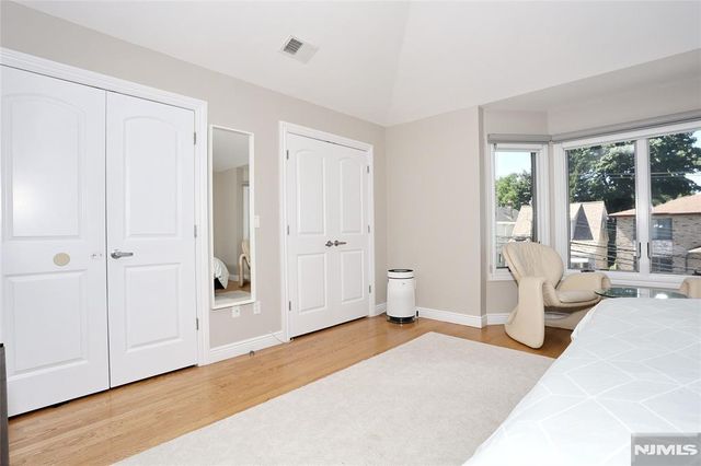 423 Lafayette Avenue, Cliffside Park, NJ 07010
