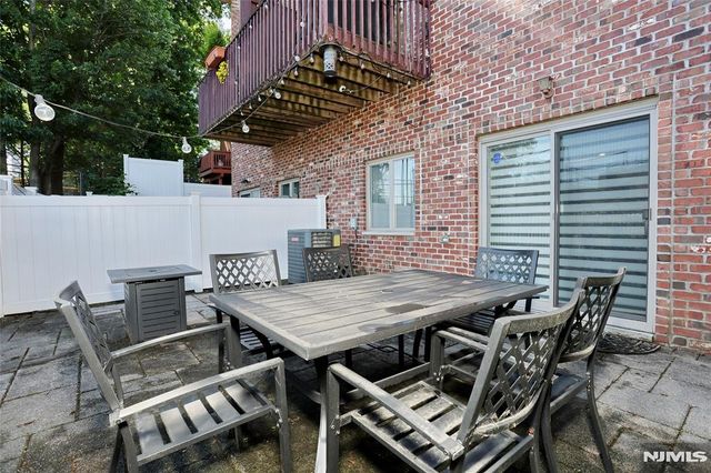 423 Lafayette Avenue, Cliffside Park, NJ 07010