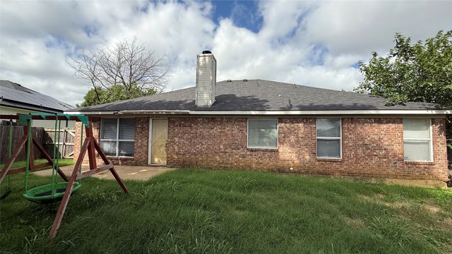 8001 Mourning Dove Drive, Arlington, TX 76002