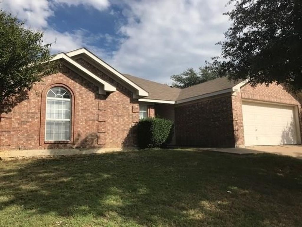 8001 Mourning Dove Drive, Arlington, TX 76002