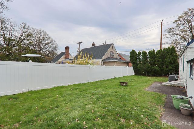 2 Mohawk Drive, Cranford, NJ 07016