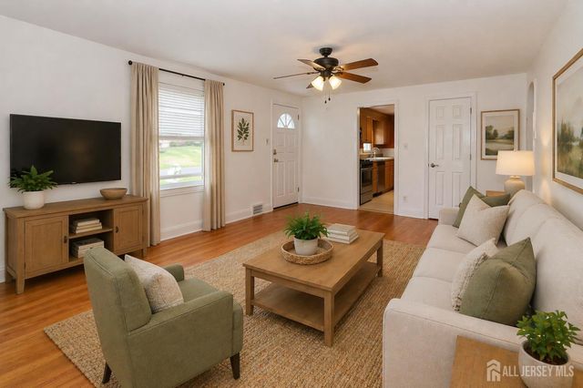 2 Mohawk Drive, Cranford, NJ 07016