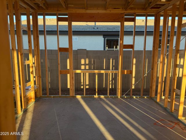 5537 W BUIST Avenue, Laveen, AZ 85339