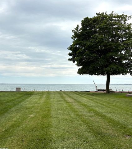 50850 Lempke Street, New Baltimore, MI 48047