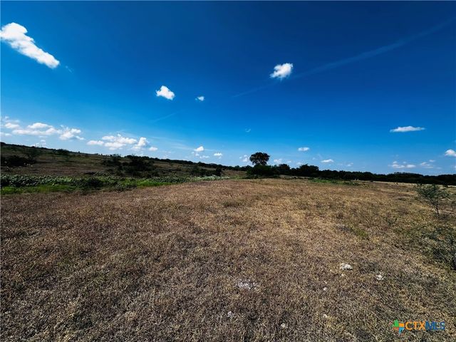 4090 Morris Community Road, Yoakum, TX 77995