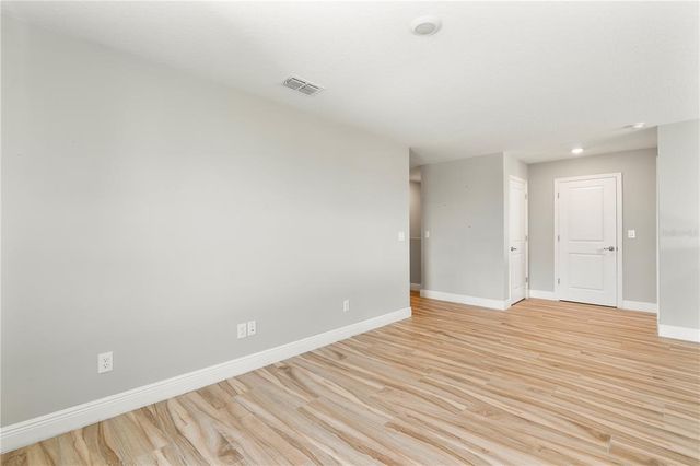 2094 DERWENT DRIVE, Davenport, FL 33896