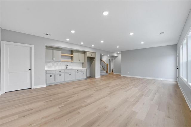 10503 N Liberty Street, Kansas City, MO 64155