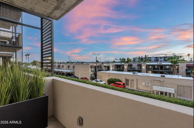 2300 E CAMPBELL Avenue 218, Phoenix, AZ 85016