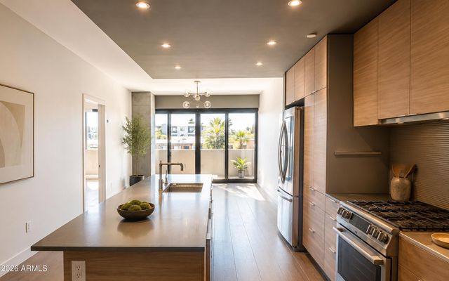 2300 E CAMPBELL Avenue 218, Phoenix, AZ 85016