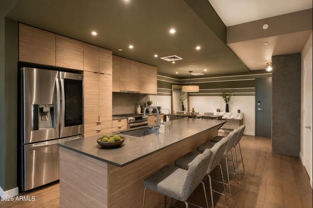 2300 E CAMPBELL Avenue 218, Phoenix, AZ 85016