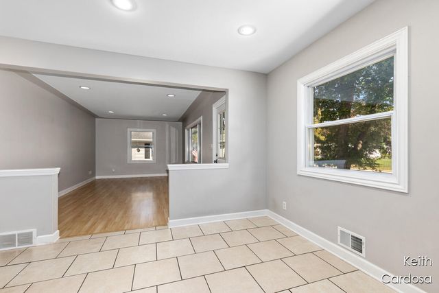 3329 Boone Avenue SW, Wyoming, MI 49519