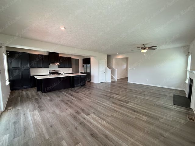 2418 David Grey Circle, Beavercreek, OH 45434