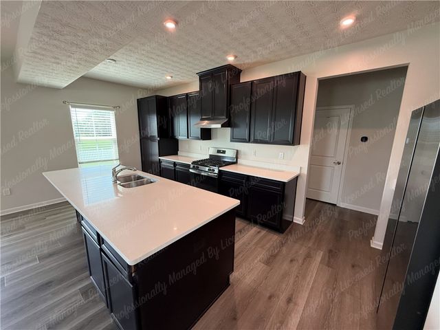 2418 David Grey Circle, Beavercreek, OH 45434