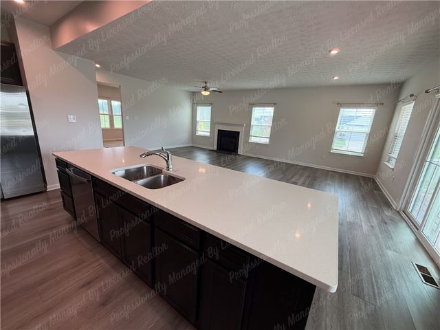 2418 David Grey Circle, Beavercreek, OH 45434