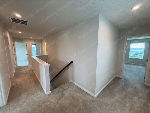 2418 David Grey Circle, Beavercreek, OH 45434