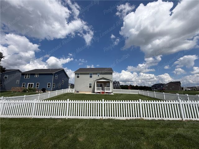 2418 David Grey Circle, Beavercreek, OH 45434