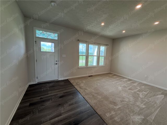 2418 David Grey Circle, Beavercreek, OH 45434