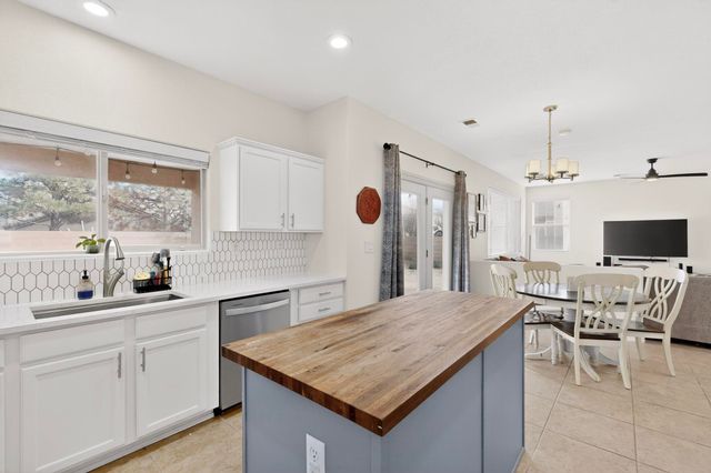 10444 Cantacielo Drive NW, Albuquerque, NM 87114