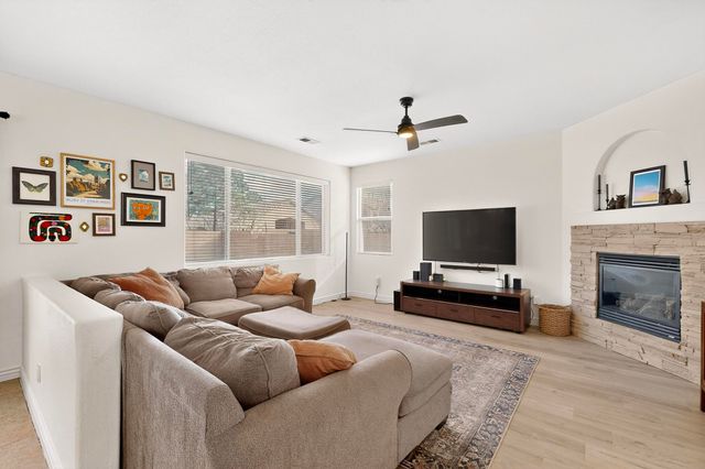 10444 Cantacielo Drive NW, Albuquerque, NM 87114