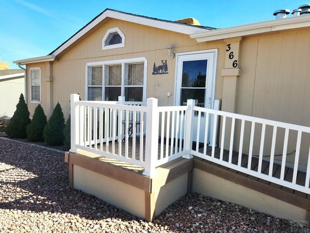 366 E Countryside Dr, Pueblo West, CO 81007