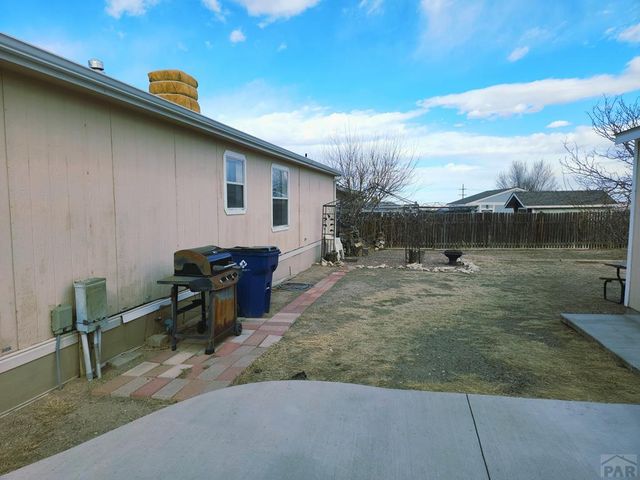366 E Countryside Dr, Pueblo West, CO 81007
