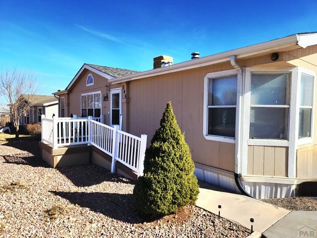 366 E Countryside Dr, Pueblo West, CO 81007