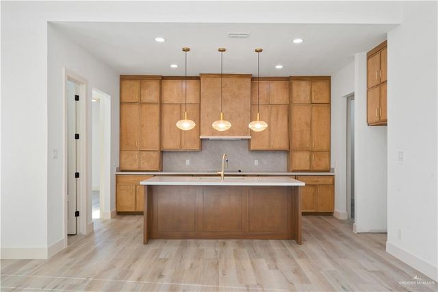 9903 N 25th Lane, Mcallen, TX 78504