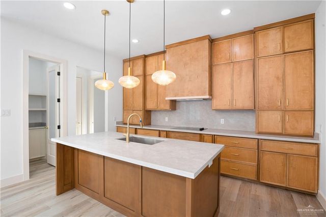 9903 N 25th Lane, Mcallen, TX 78504