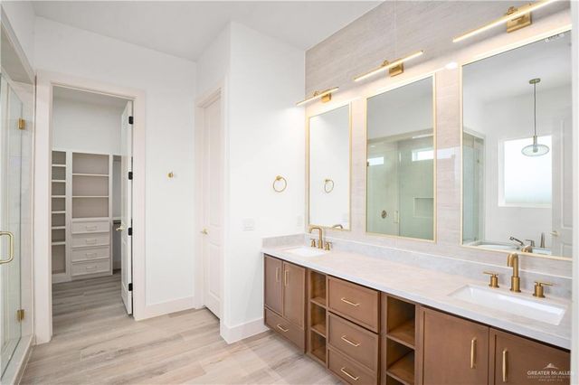 9903 N 25th Lane, Mcallen, TX 78504