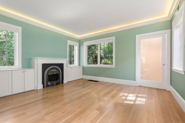 4 Gracewood Park, Cambridge, MA 02138