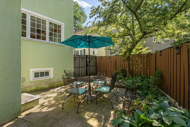 4 Gracewood Park, Cambridge, MA 02138